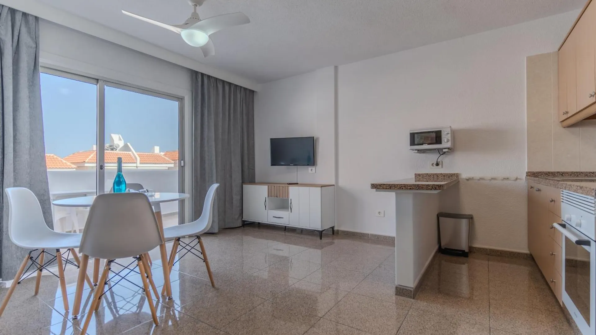 Apartment Las Floritas Las Americas Playa de las Americas  0*, Playa de las Americas (Tenerife)